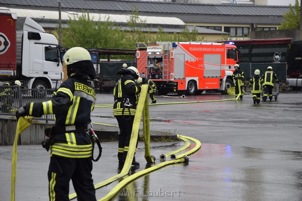 Feuer 4 Bergisch Gladbach Gronau Am Kuhlerbusch P408.JPG - Miklos Laubert